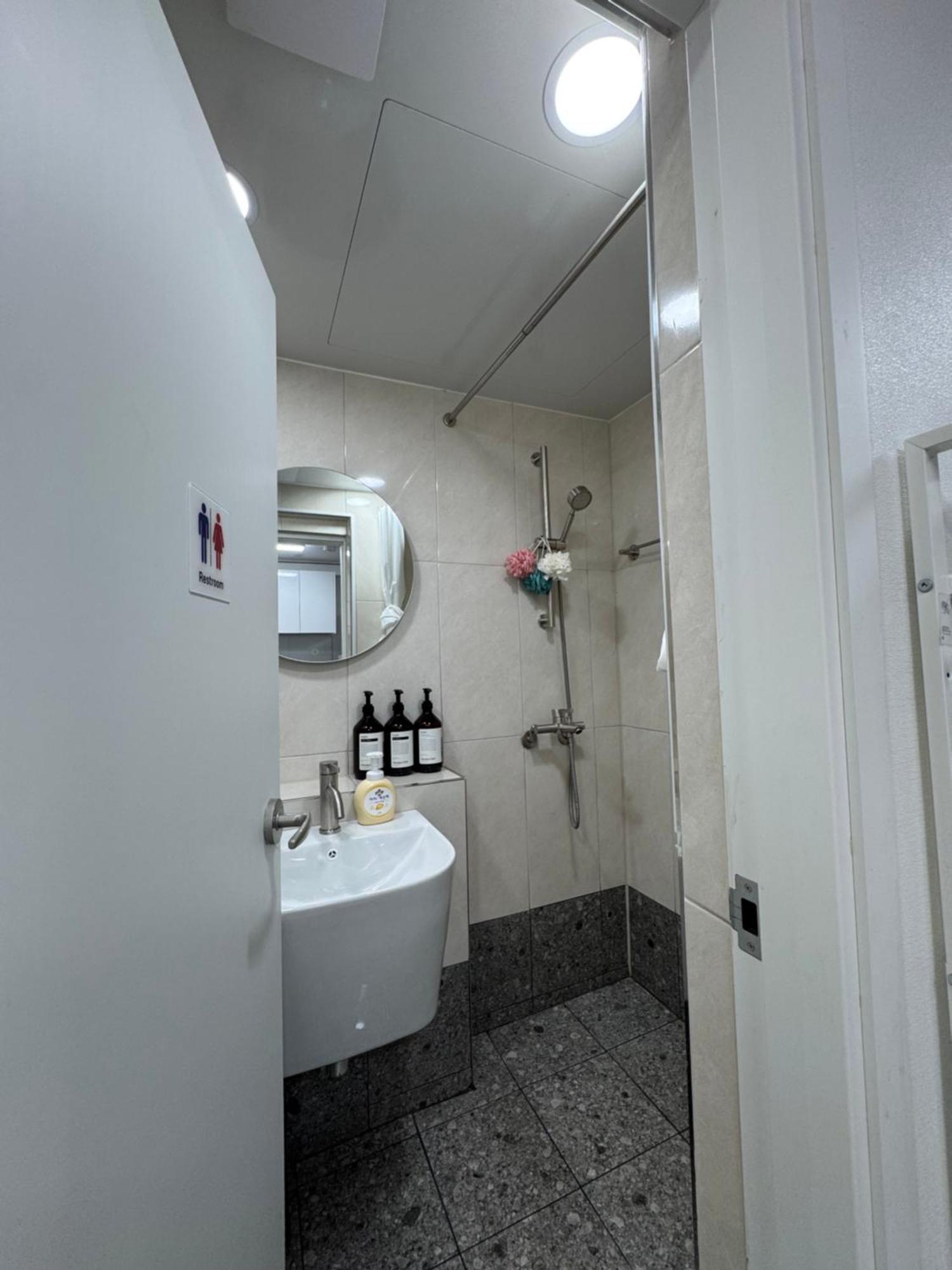 Seogyohuestay Wisma tamu Seoul